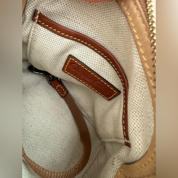 Dooney & Bourke crossbody monogram dome purse - Picture 9 of 11